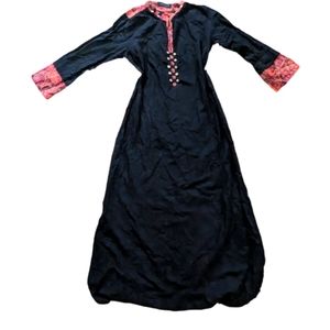 Khaadi black and red patterned bell sleeved Kaftan size 10